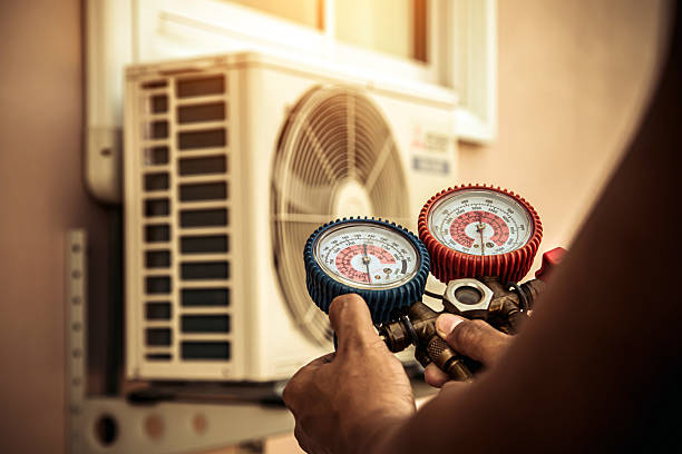 Professional Hvac Installation technician working in Boulevard, CA